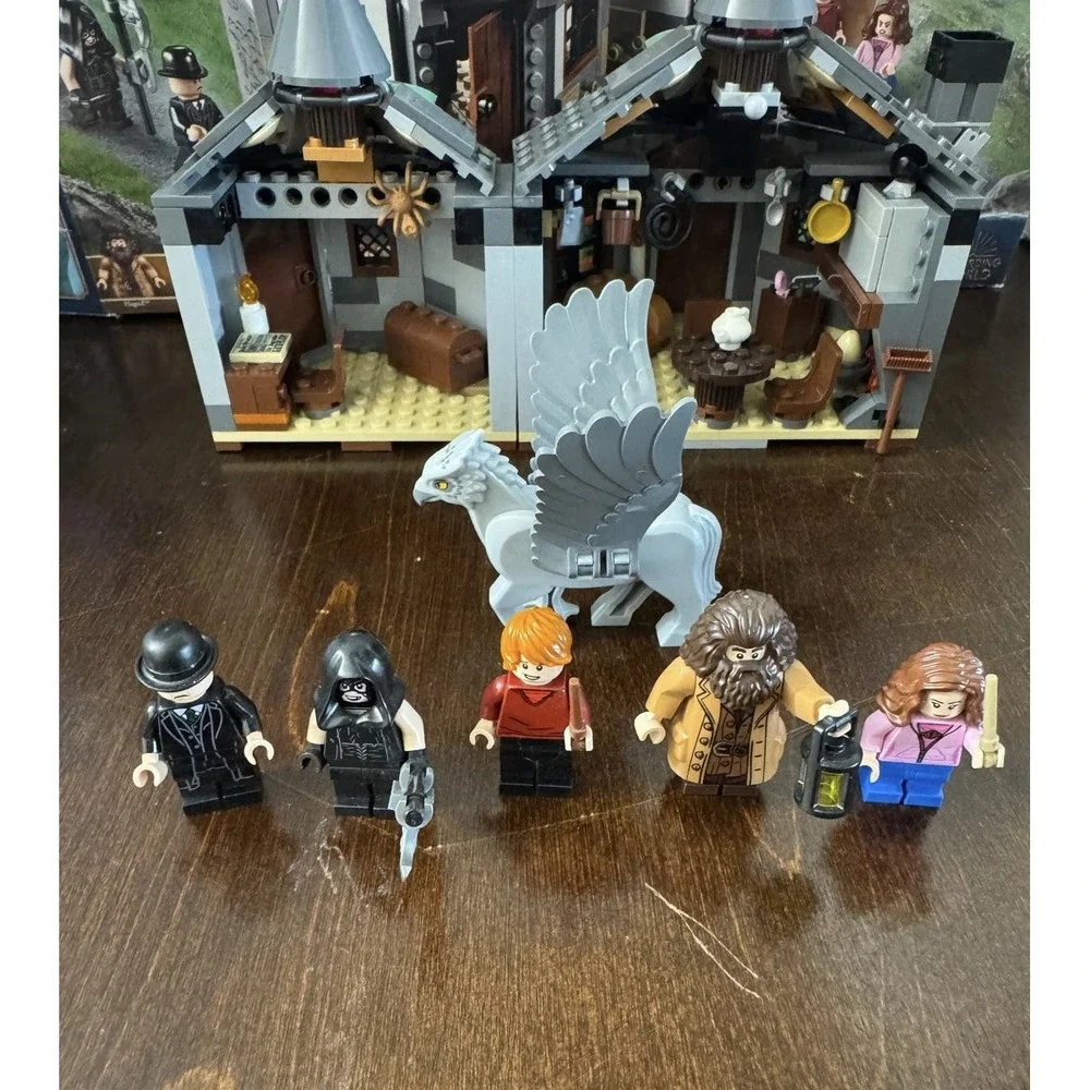 LEGO Harry Potter 75947 Hagrid's Hut Buckbeak's Rescue - Complete w/Box & Manual